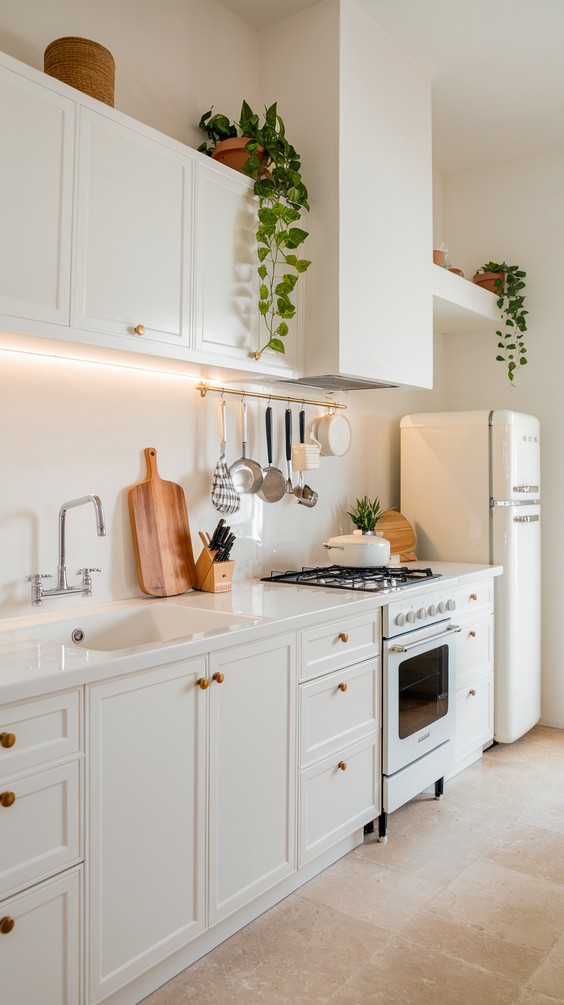 Best Kitchen Ideas 2025: Modern Luxury & Small Spaces Designs