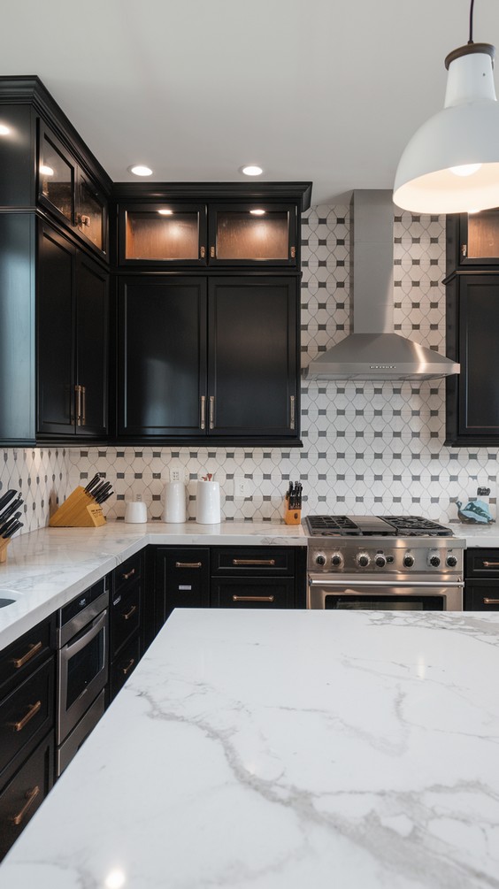 Best Kitchen Ideas 2025: Modern Luxury & Small Spaces Designs