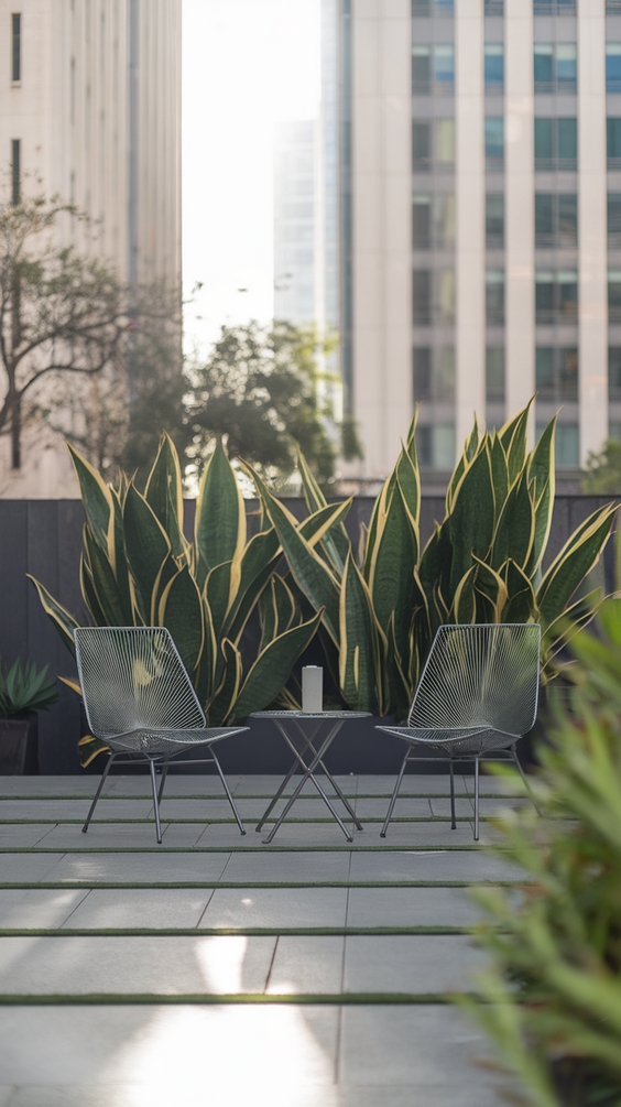 Outdoor Chairs Ideas for Stylish Patios, Backyards, and Cozy Outdoor Retreats