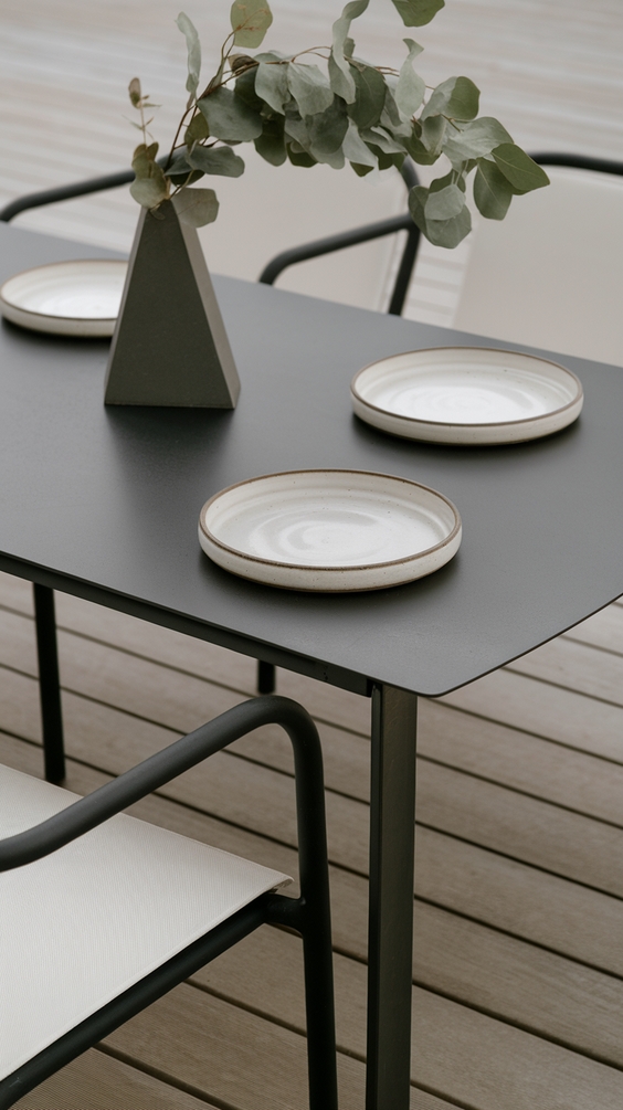 Outdoor Table Decor Ideas for Every Style: Boho, Farmhouse, Tropical & More to Inspire Your Space