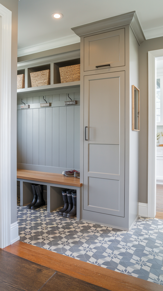 Modern Mudroom Ideas for Entryway Organization with Stylish, Functional and Budget-Friendly Designs