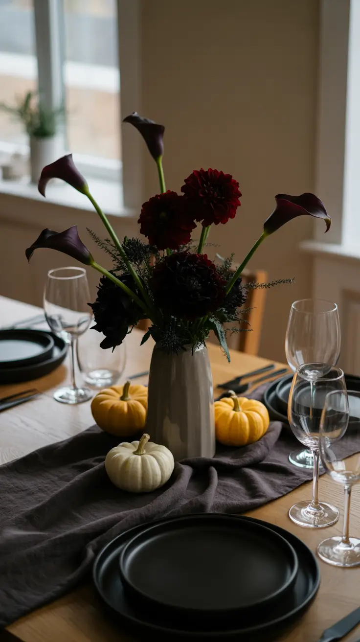 Halloween Centerpieces for Table 2025: Elegant, Fun, and Creative Ideas